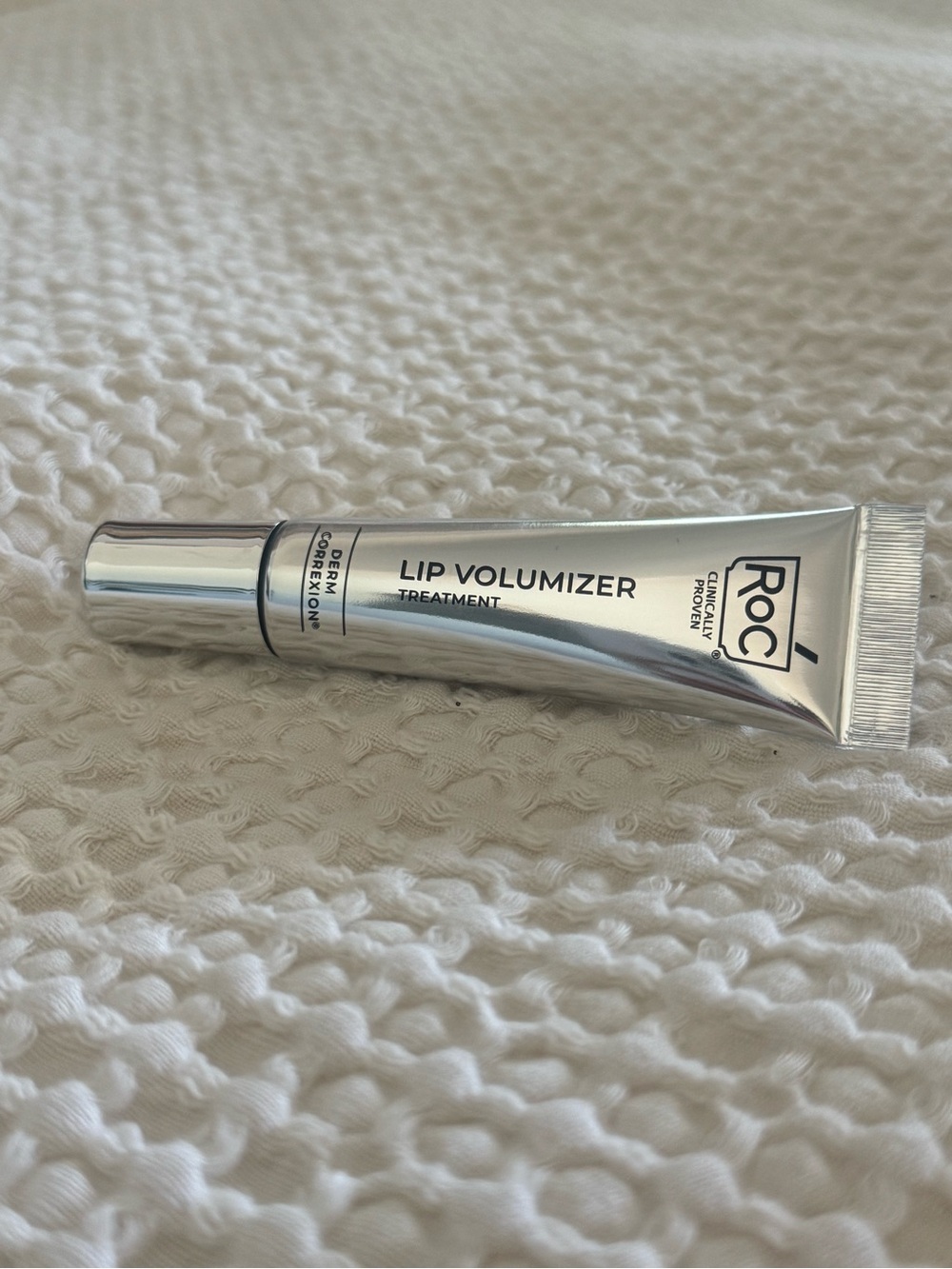 NEW RoC Lip Volumizer Treatment Collagen Peptides + Hyalauronic Acid, 0.3oz